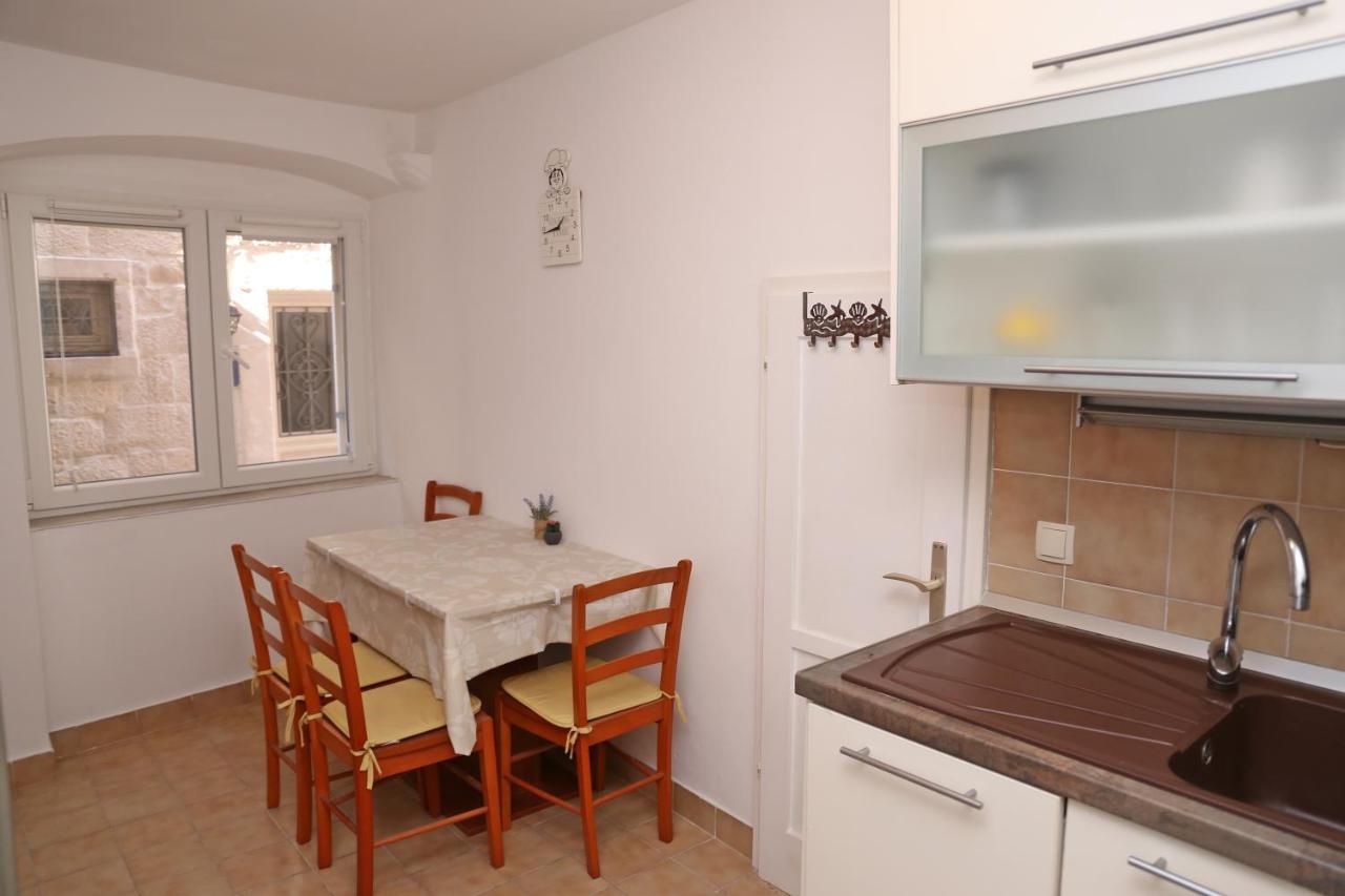 Sailboat House Apartment Korcula Town Exterior photo